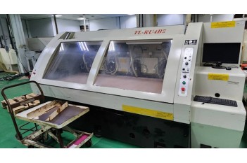 大量 四軸成型機